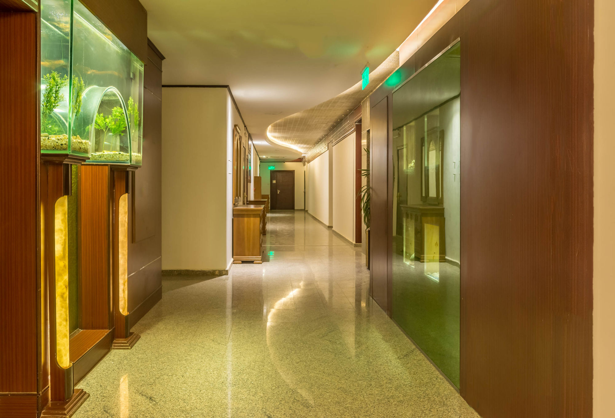 Aquarium Hotel Рияд Екстериор снимка